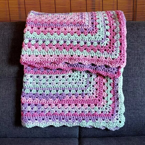 Crochet BABY BLANKET AFGHAN Granny Squares 32" x 32" Pink Girl New Gift - Picture 5 of 10